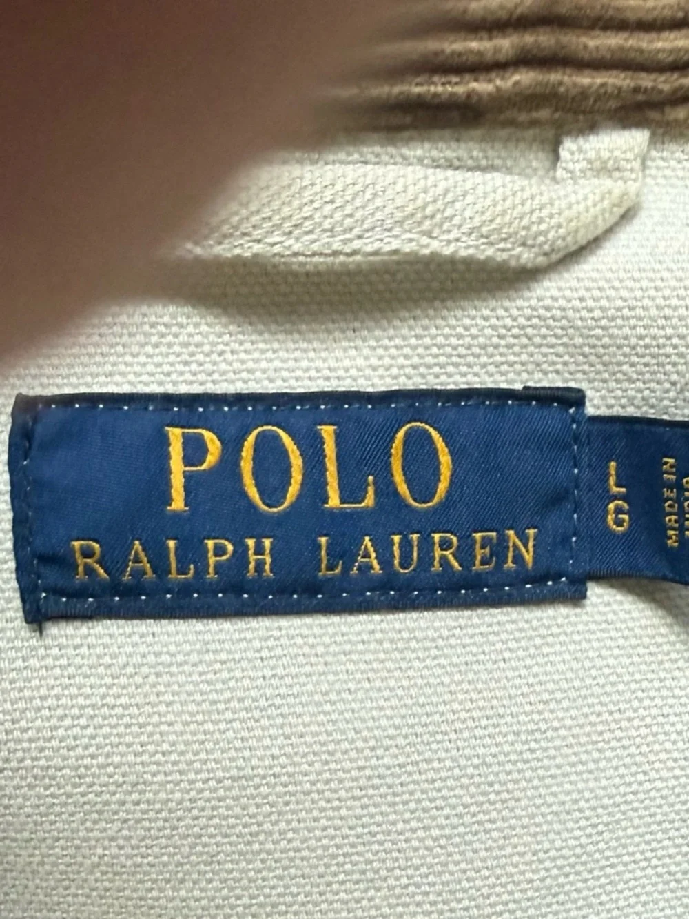 Polo Ralph Lauren trench coat, Front logo, single vent,Brass detailing,
Size - L - Picture 8 of 14